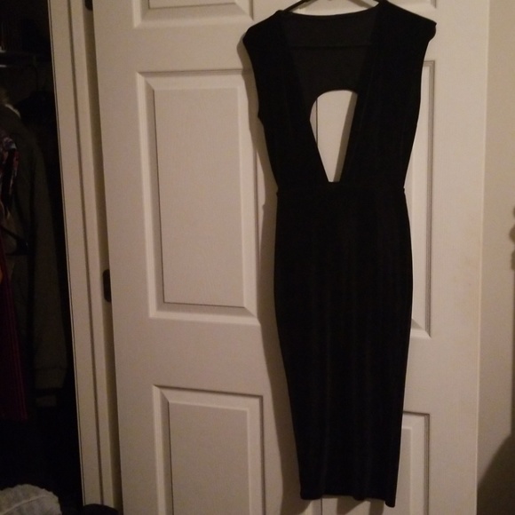 Dress - Picture 4 of 4